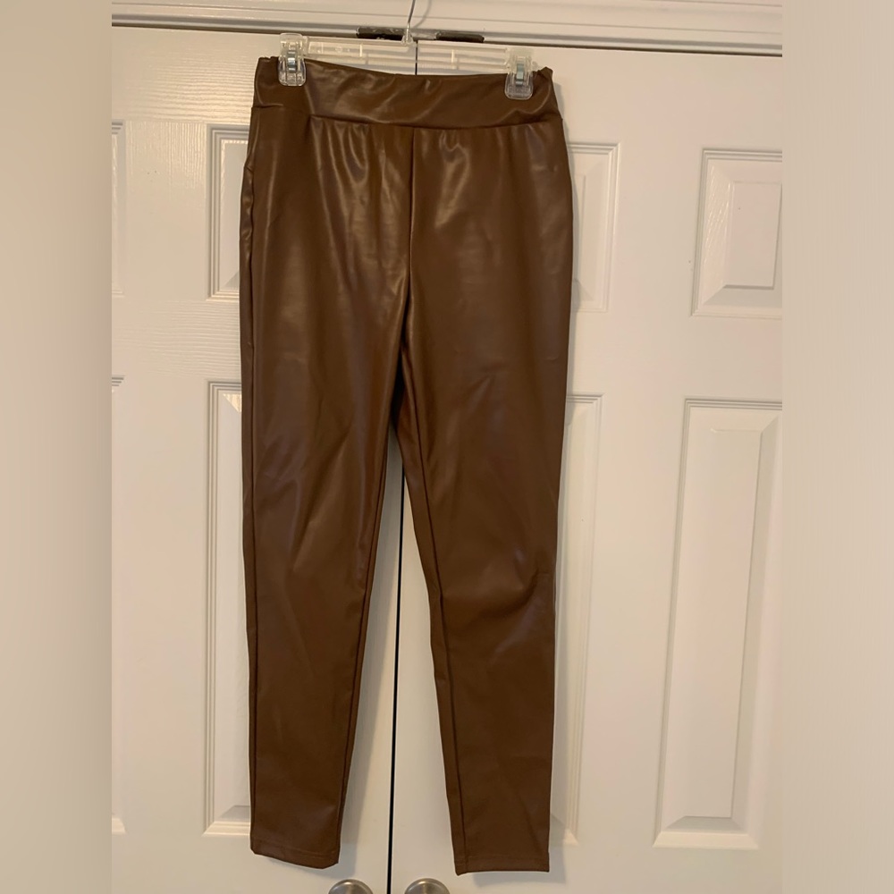 Faux leather stretchy pants